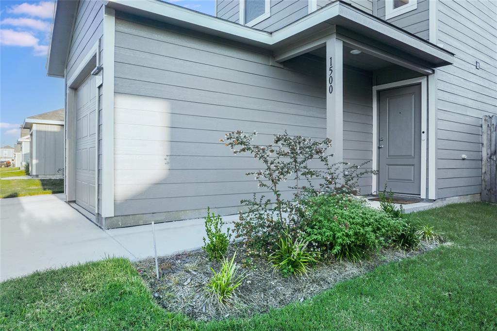 South Oak Grove Estates Add - Residential Lease