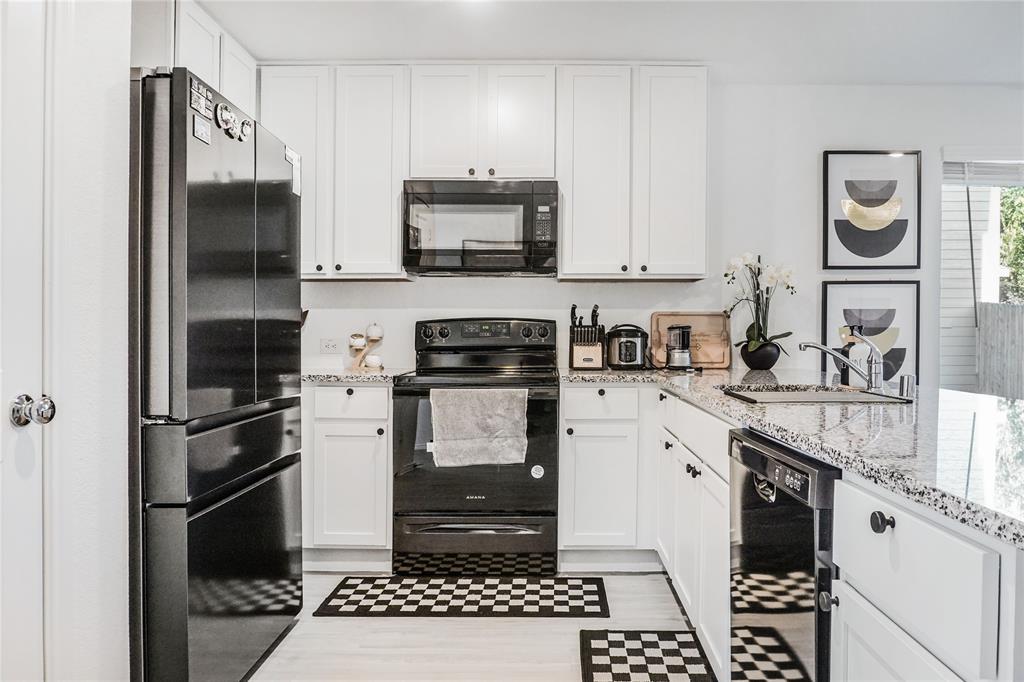 South Oak Grove Estates Add - Residential Lease