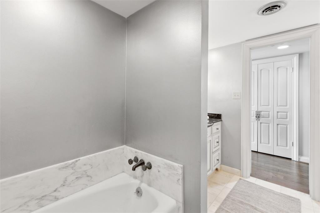 Imperial House Condo - Residential