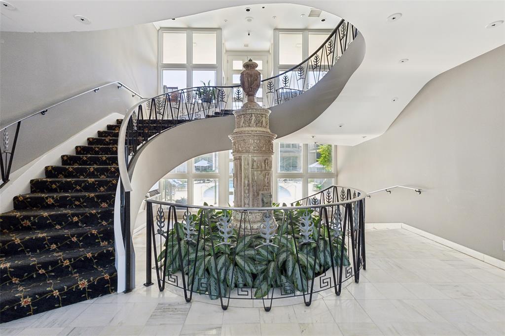 Imperial House Condo - Residential