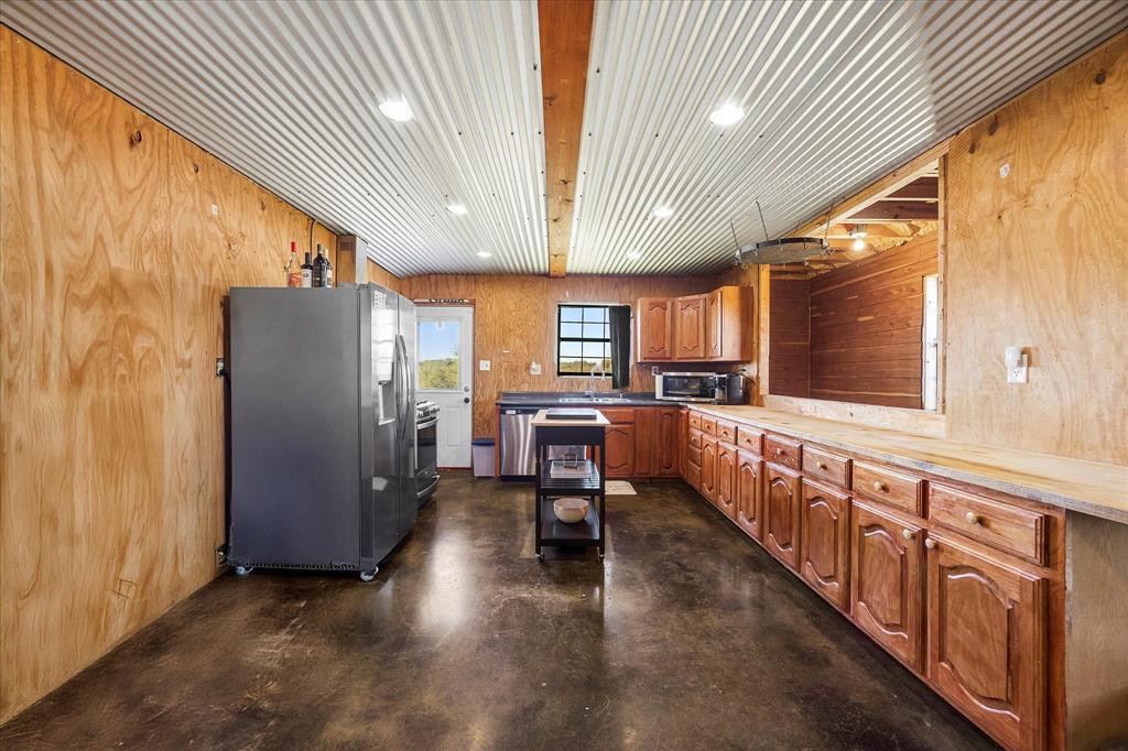 5512 County Road 1042