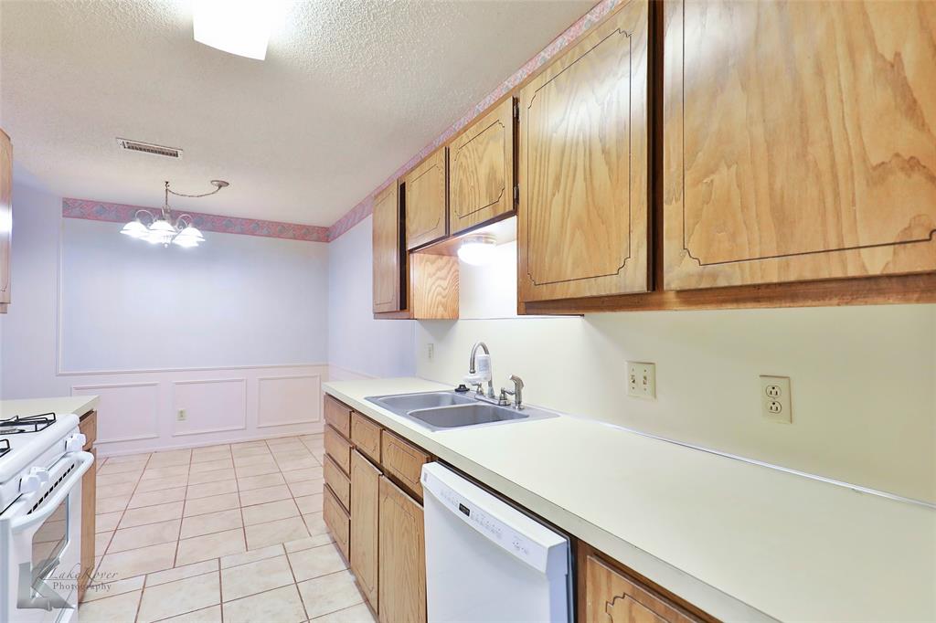 Mac Eplen - Residential Lease