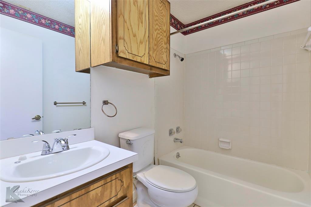 Mac Eplen - Residential Lease