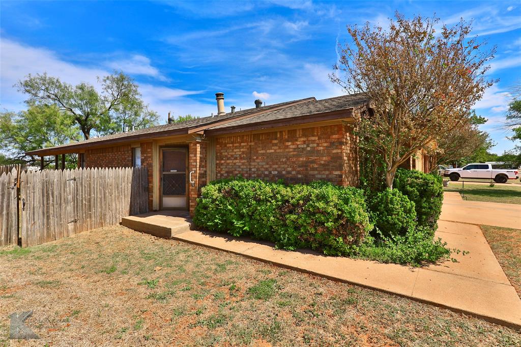 Mac Eplen - Residential Lease