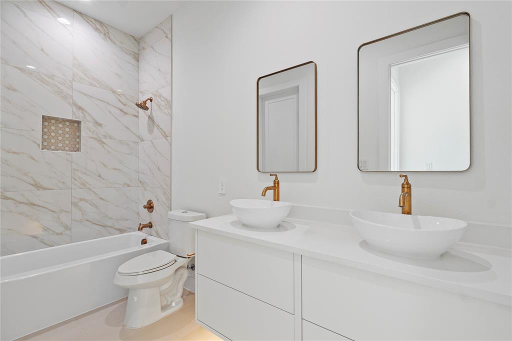 Roosevelt Manor 2nd Inst - Residential