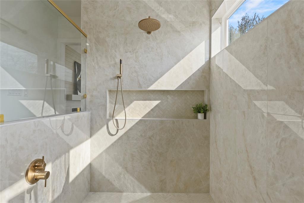 Roosevelt Manor 2nd Inst - Residential