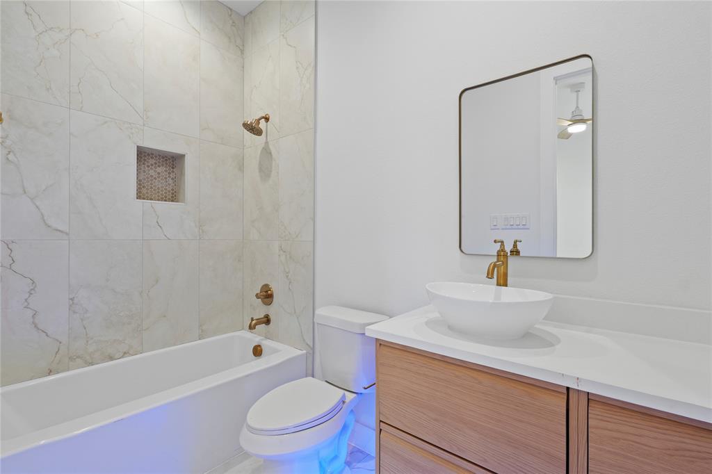 Roosevelt Manor 2nd Inst - Residential