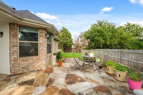 A home in Benbrook