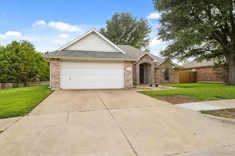 A home in Benbrook