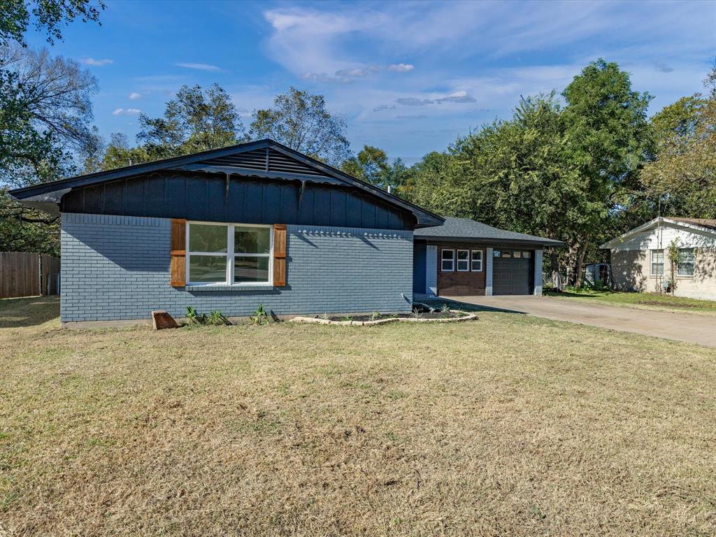 Lyndale #2 Ennis - Residential