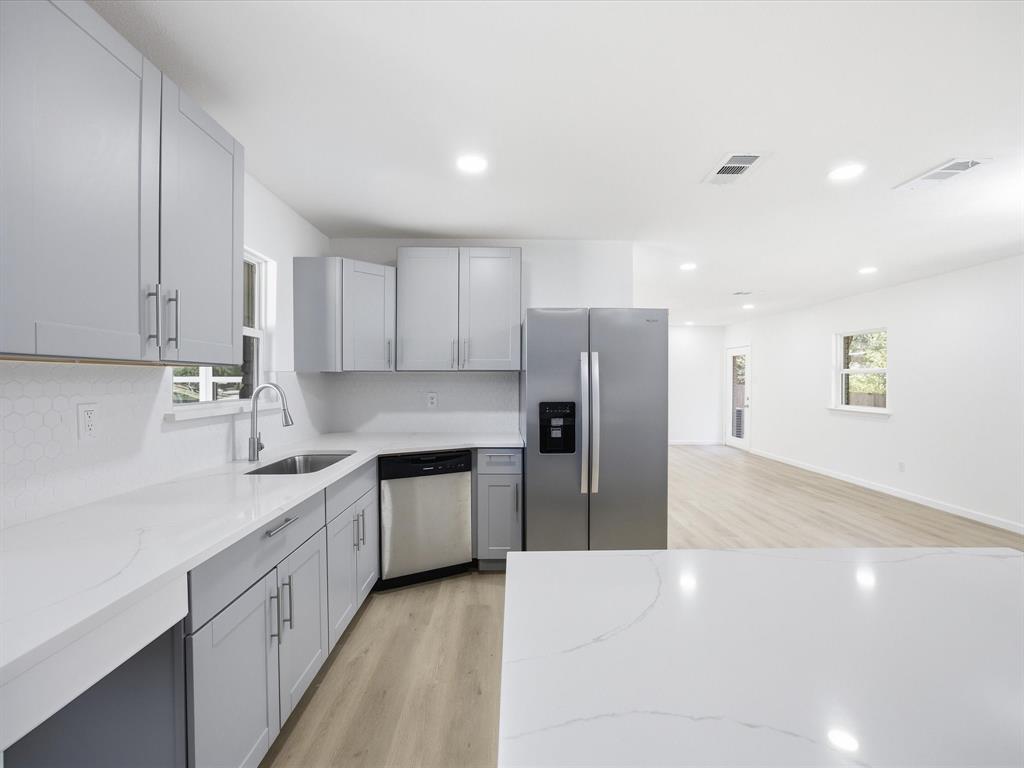 Lyndale #2 Ennis - Residential