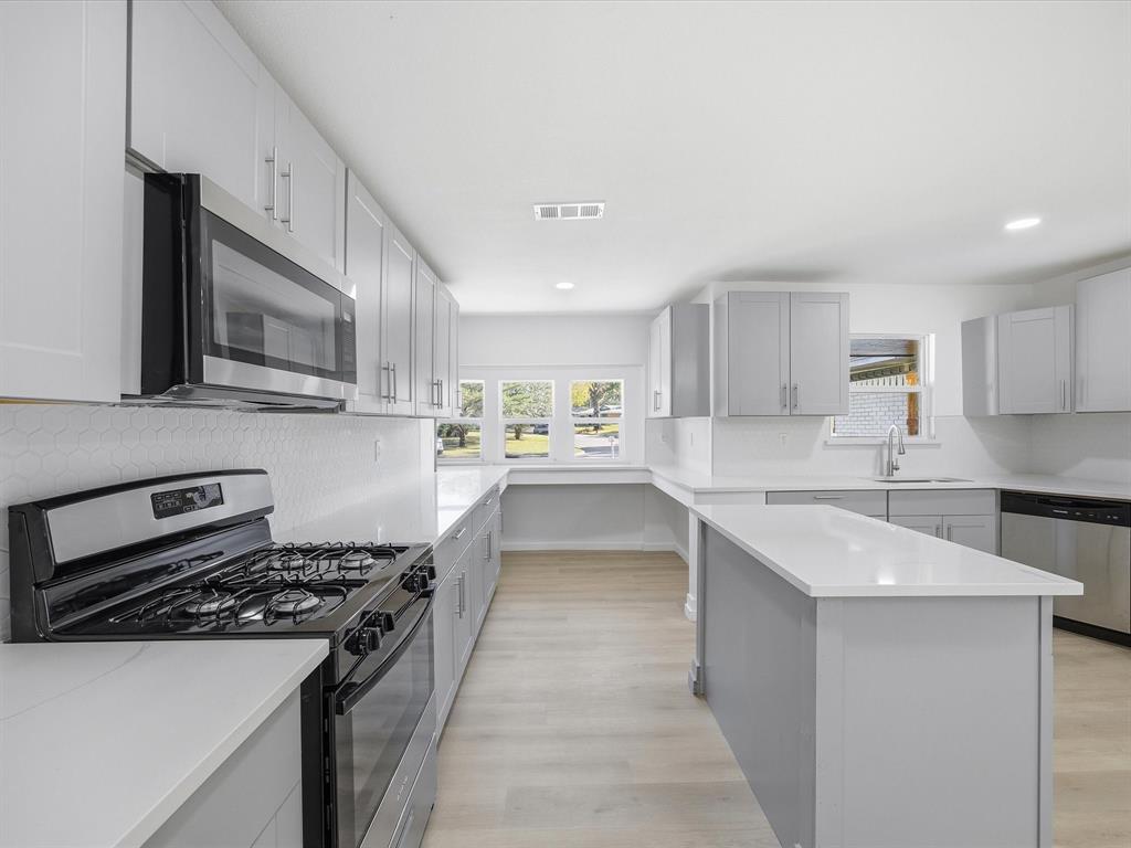 Lyndale #2 Ennis - Residential