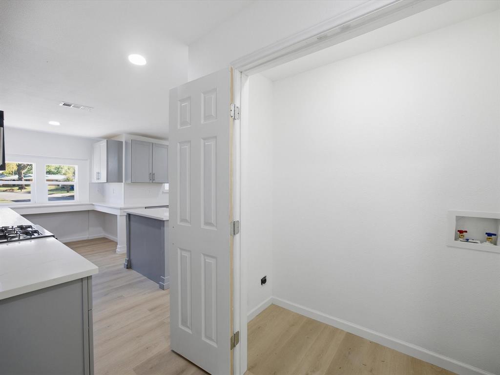 Lyndale #2 Ennis - Residential