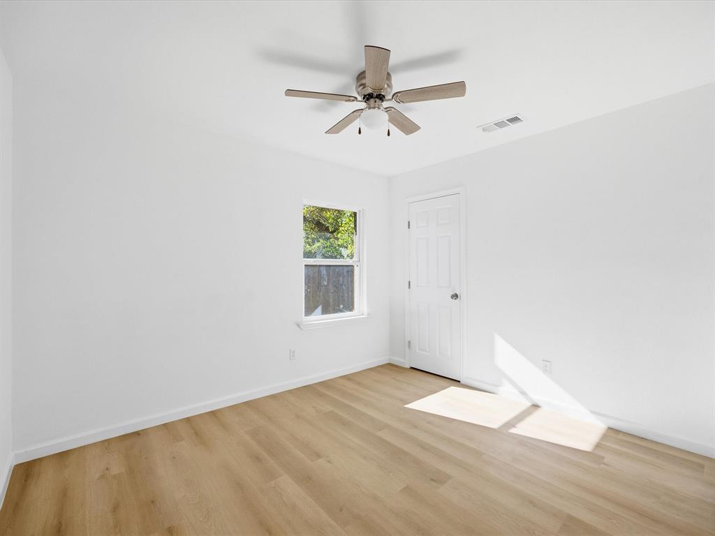 Lyndale #2 Ennis - Residential