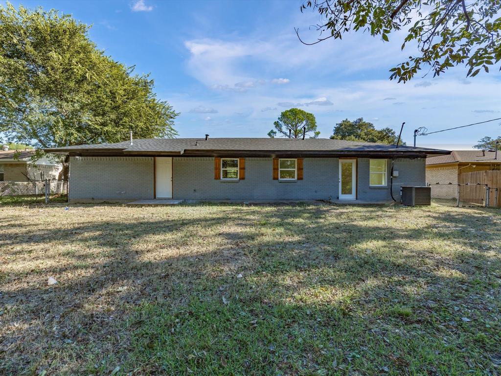 Lyndale #2 Ennis - Residential