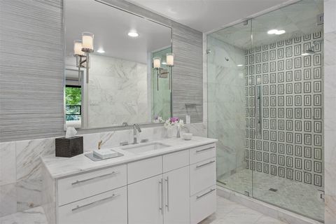 Tiny photo for 2103 Indian Creek Drive, Westover Hills, TX 76107 (MLS # 21077971)