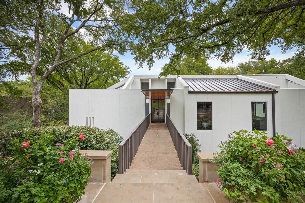 2103 Indian Creek Drive