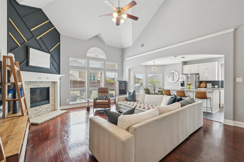 1200 Summer Lane