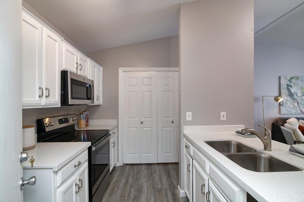 Hollywood Park Rev - Residential