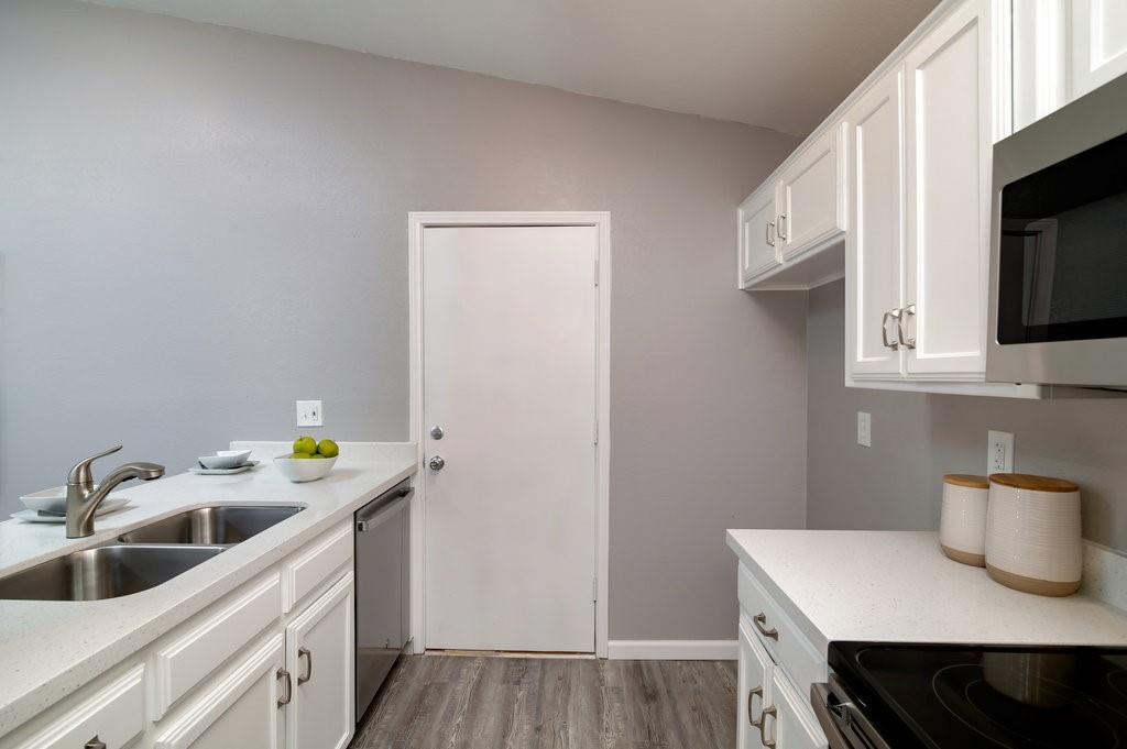 Hollywood Park Rev - Residential