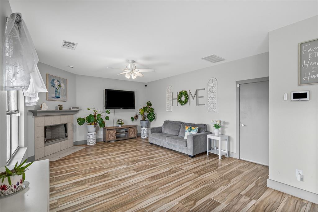 Sundance Spgs Add - Residential