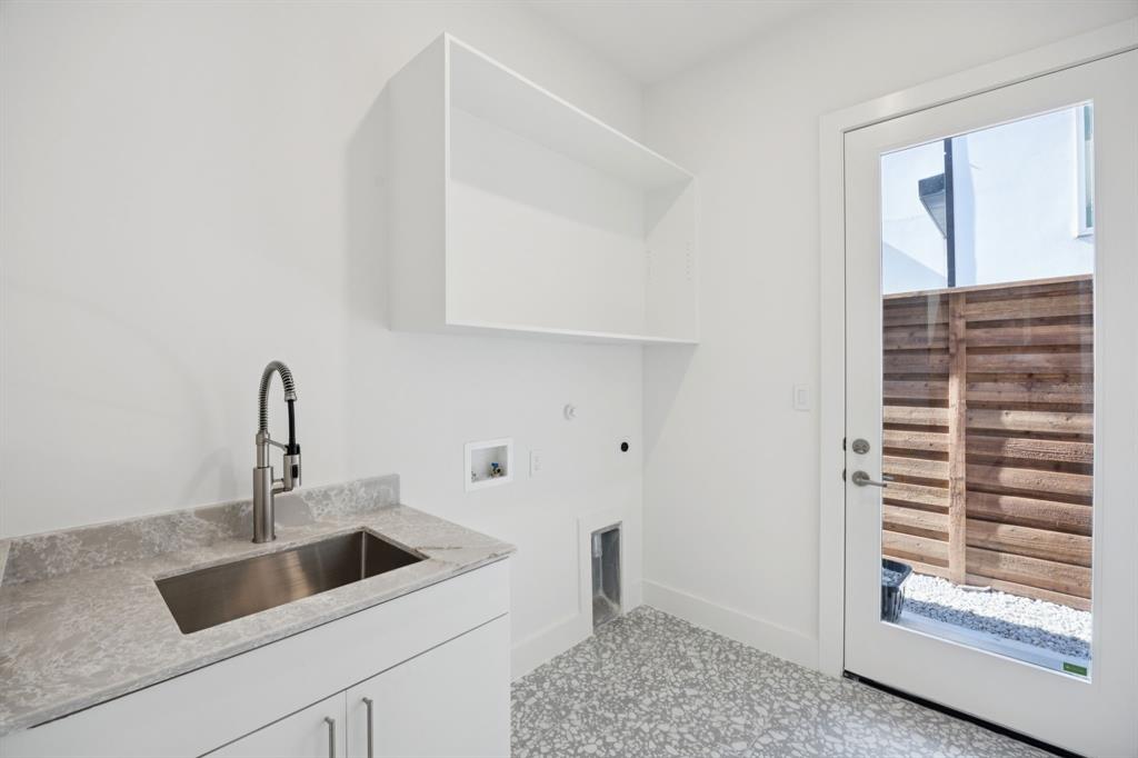 Ross Ave Annex - Residential