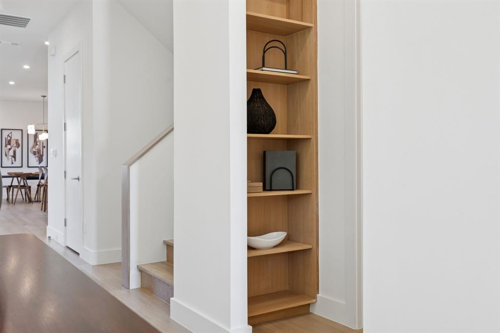 Ross Ave Annex - Residential