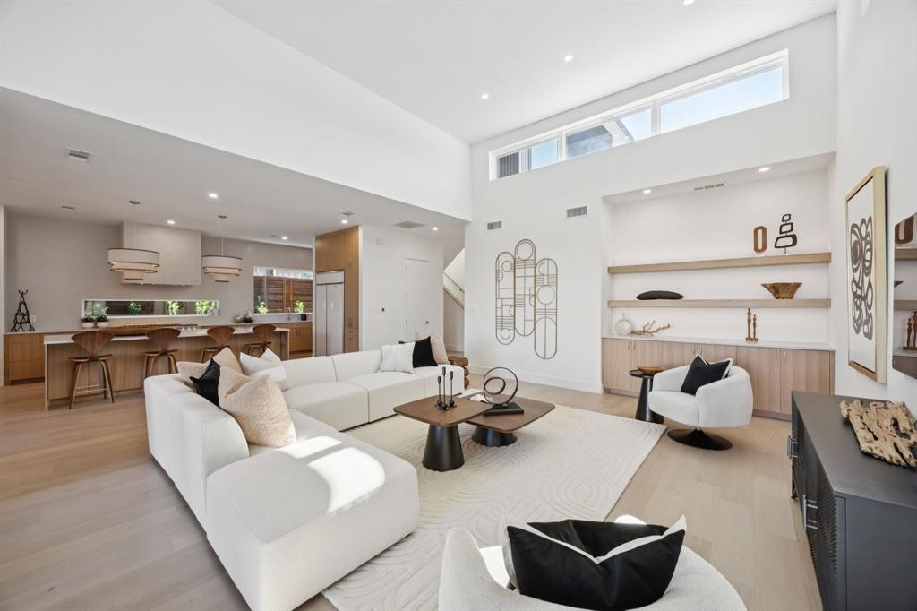 Ross Ave Annex - Residential