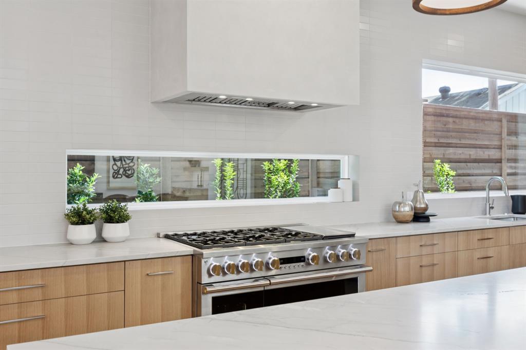 Ross Ave Annex - Residential