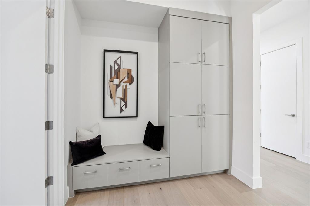 Ross Ave Annex - Residential