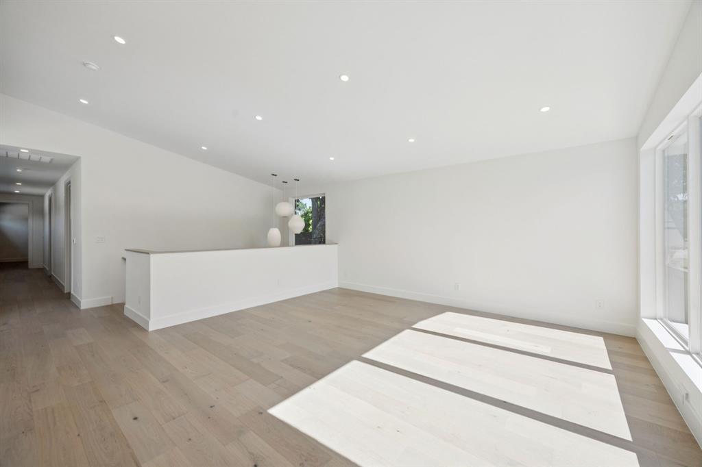 Ross Ave Annex - Residential