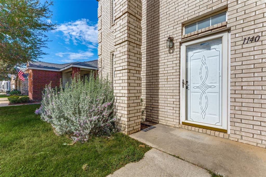 1140 Roundhouse Drive