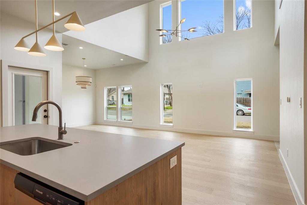 Mount Auburn - Residential