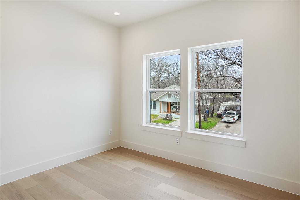 Mount Auburn - Residential