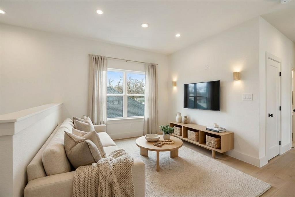 Mount Auburn - Residential