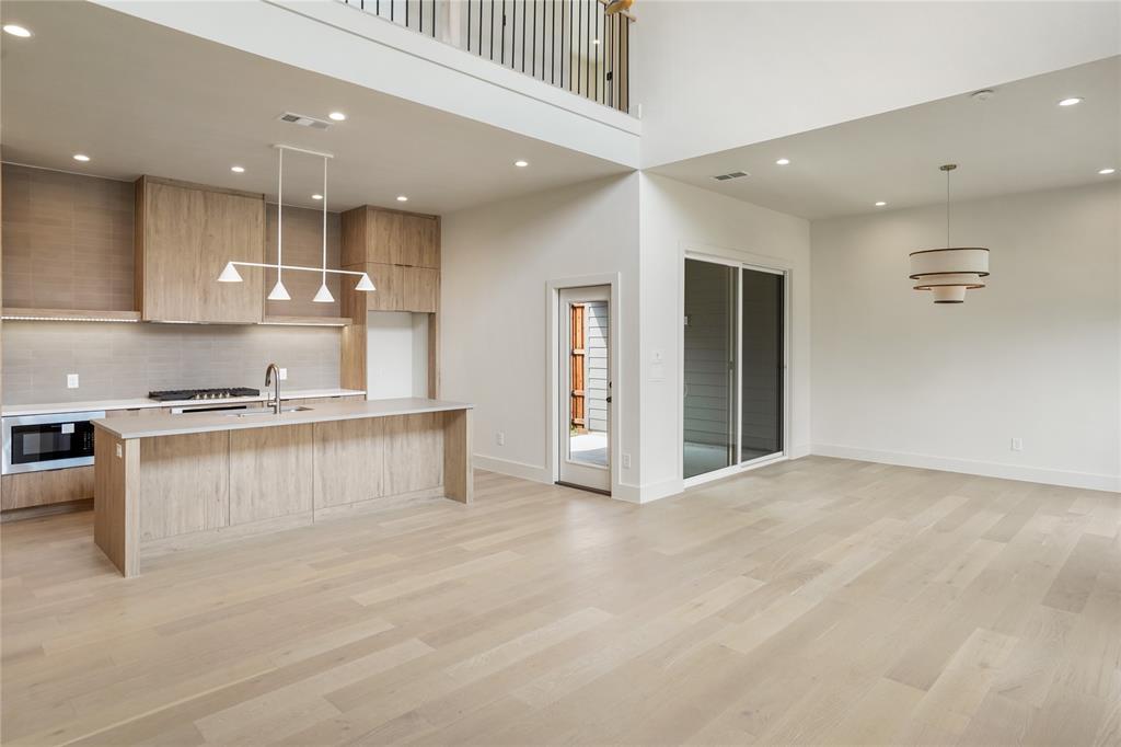 Mount Auburn - Residential