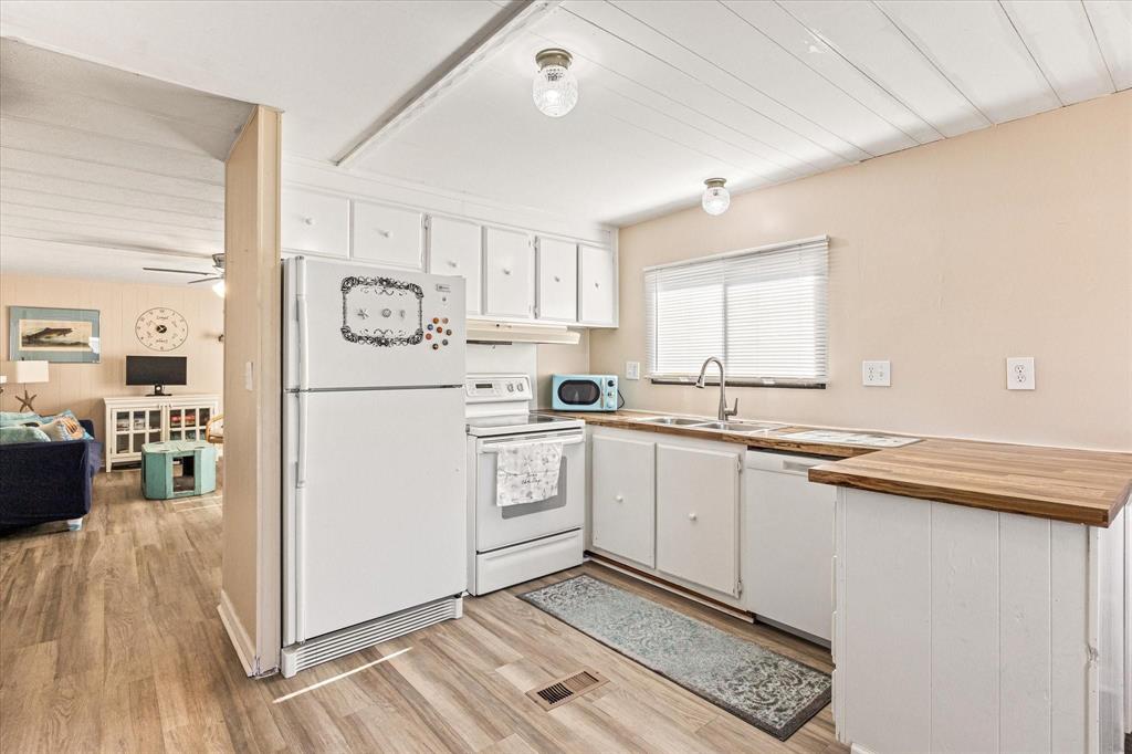 Blue Water Shores - Residential