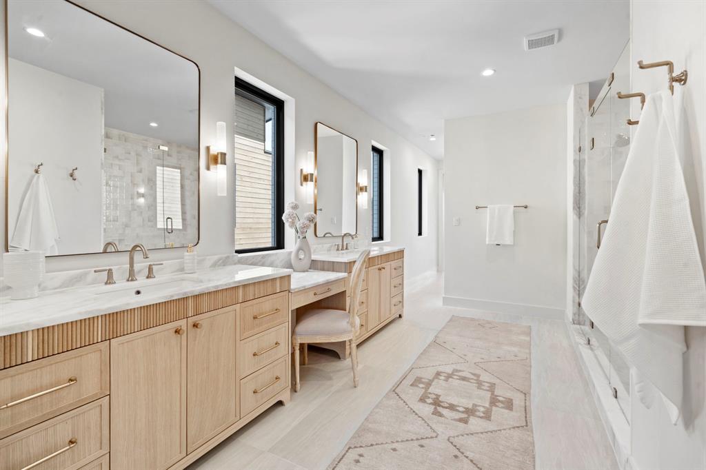 Llano Place - Residential