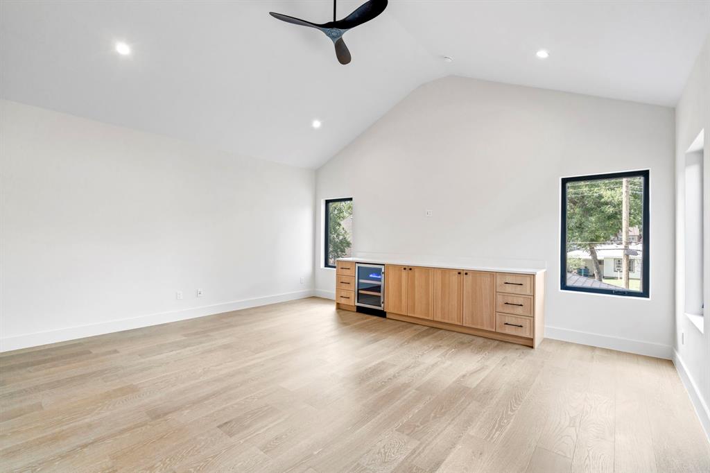 Llano Place - Residential