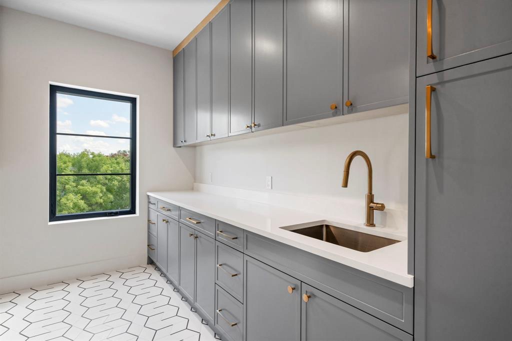 Llano Place - Residential