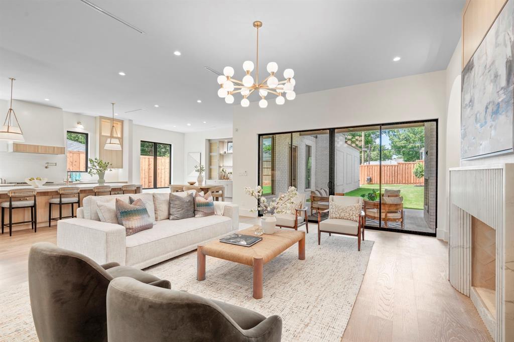 Llano Place - Residential