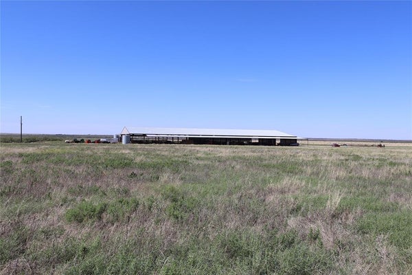 3079 HOHENSTEIN RD, HENRIETTA, TX 76365 - Image b44e7fd587c52e52a58c8b4536b5a5bf/3073101210
