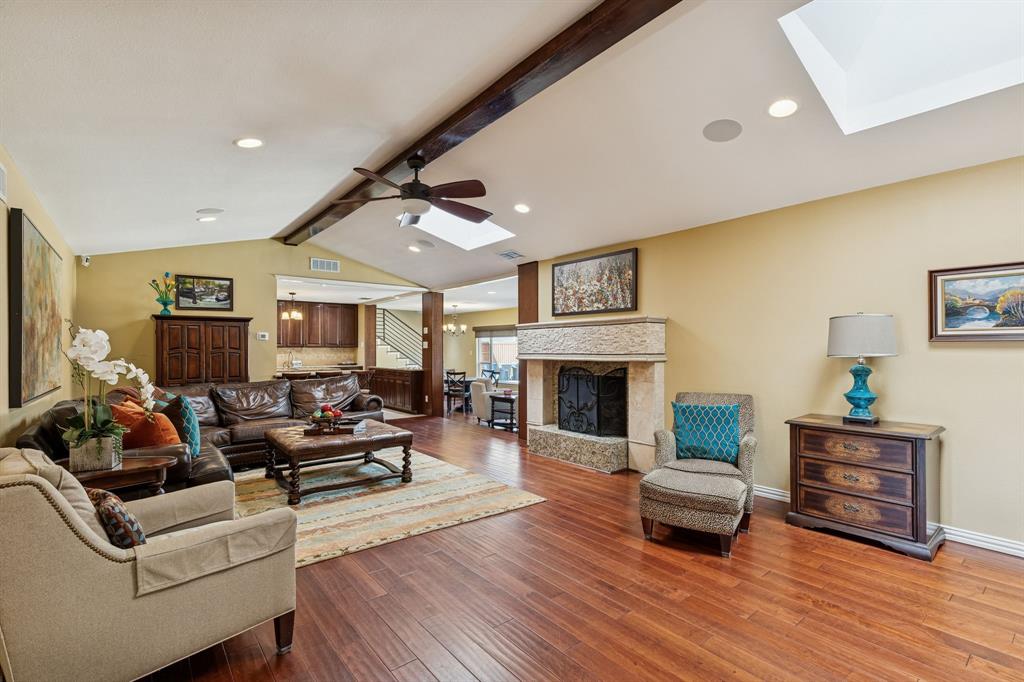 Schreiber Manor 02 Instl - Residential