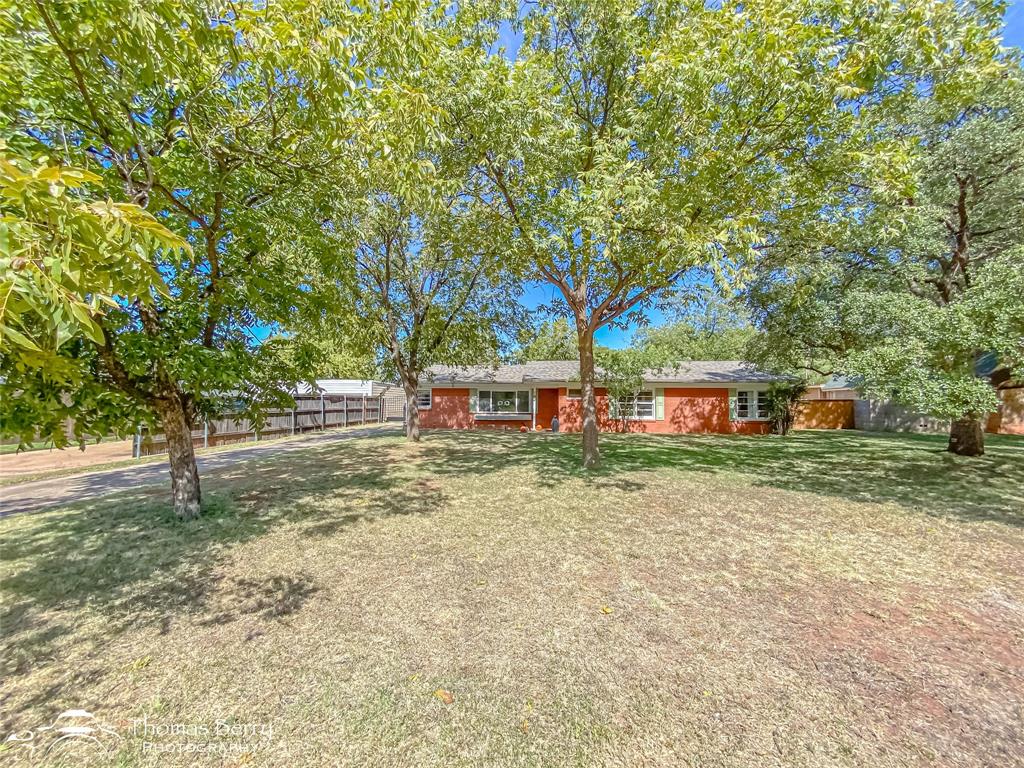 102 Green Meadows Circle