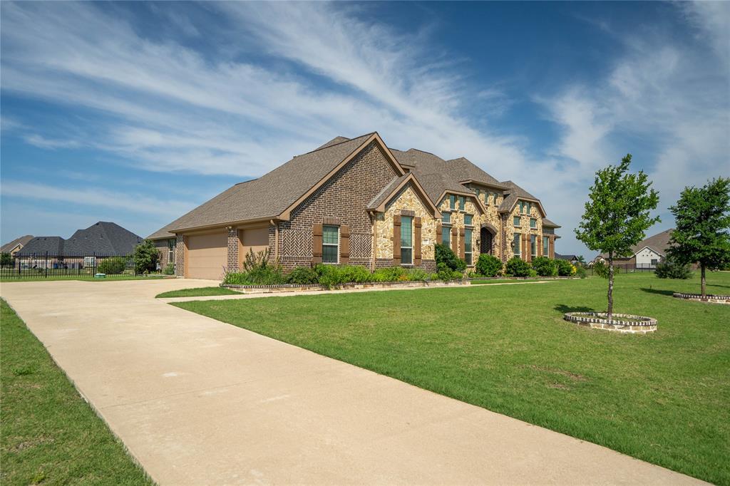415 Silver Spur Trail