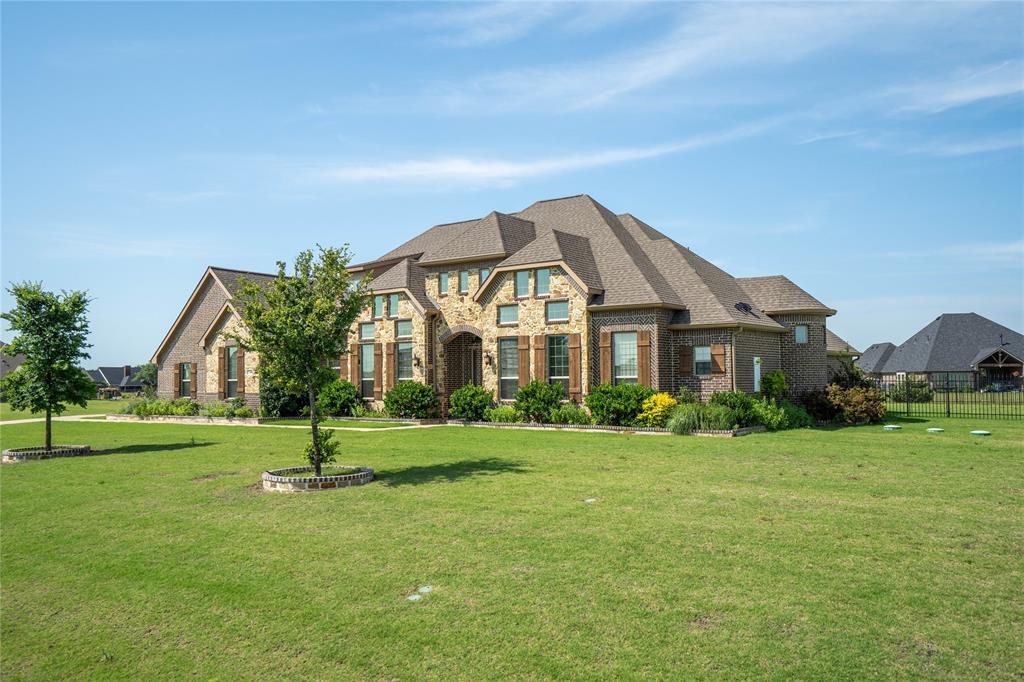 415 Silver Spur Trail