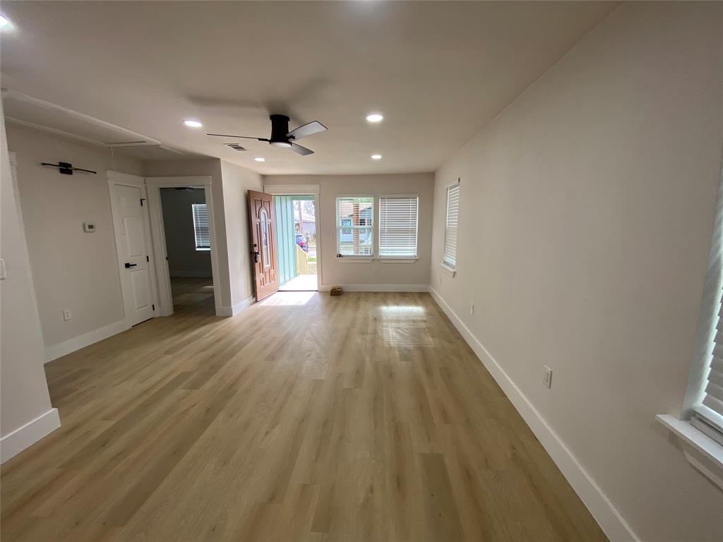 2807 Silkwood Street