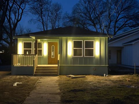 2807 Silkwood Street Dallas TX 75215