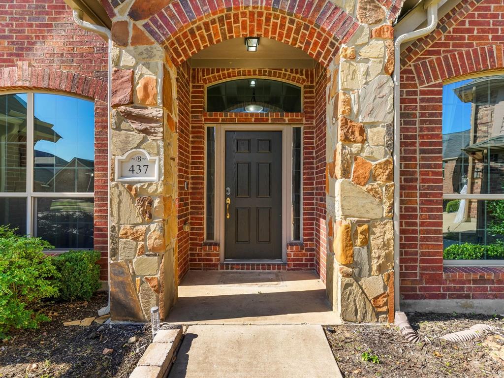 437 Hackworth Street