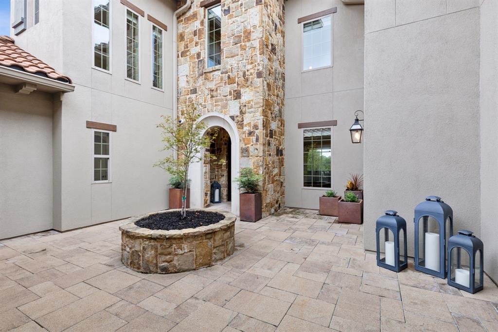 Gentle Creek Ph Eight - Residential